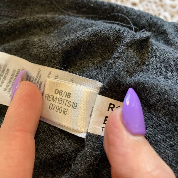 Reebok (XL) Women's Wicking Fabric Shirt - Athletic Top Exercise Lightweight - Picture 13 of 14